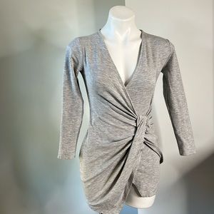 Like New VICI Gray Long Sleeve top size small